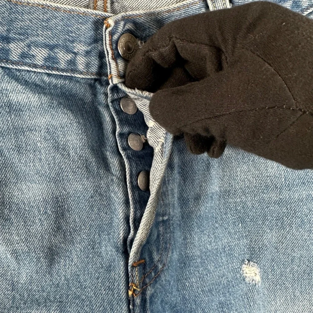 Levis 501 CT Custom Tapered Distressed Blue Jeans Mens 34x28 Button Fly